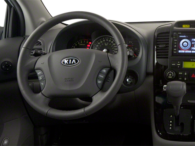 2011 Kia Sedona LX