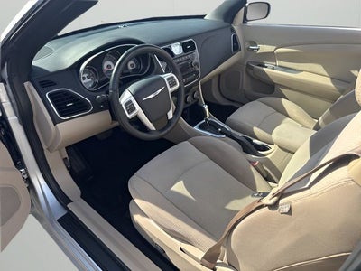 2012 Chrysler 200 Touring