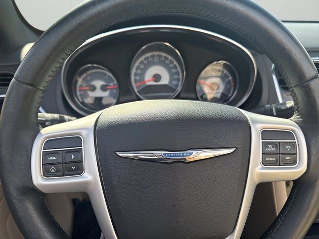 2012 Chrysler 200 Touring