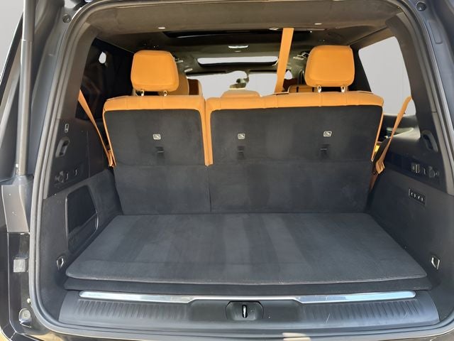2022 Jeep Grand Wagoneer Series III