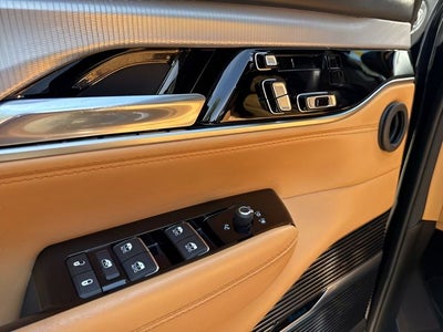 2022 Jeep Grand Wagoneer Series III