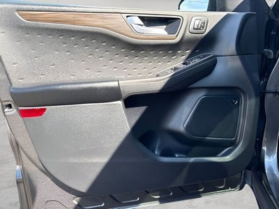 2020 Ford Escape Hybrid Titanium