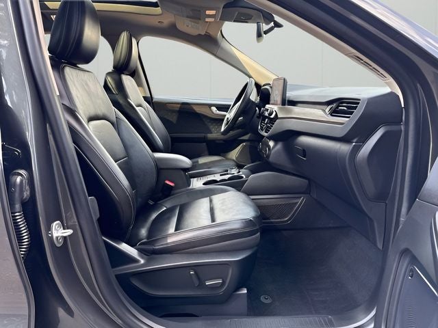 2020 Ford Escape Hybrid Titanium