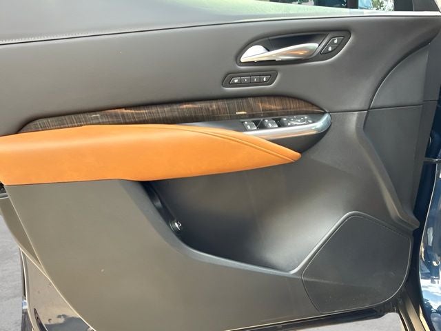 2021 Cadillac XT4 Premium Luxury