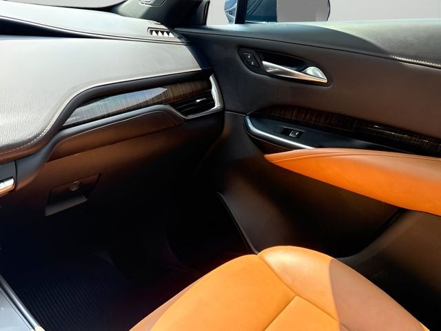 2021 Cadillac XT4 Premium Luxury