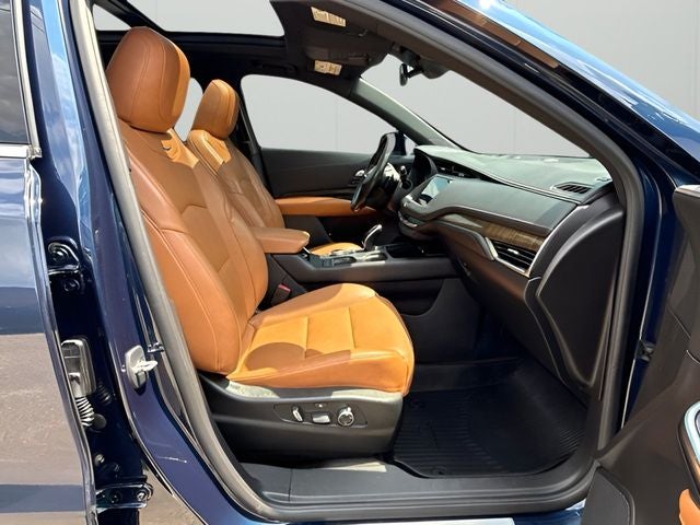 2021 Cadillac XT4 Premium Luxury