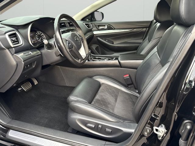 2018 Nissan Maxima SR