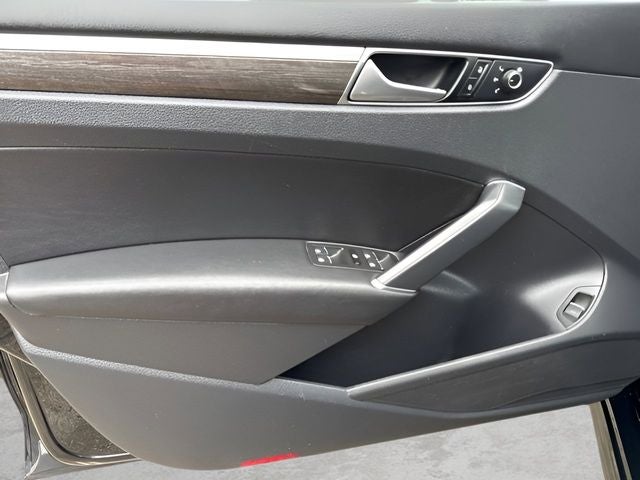 2016 Volkswagen Passat 1.8T SE