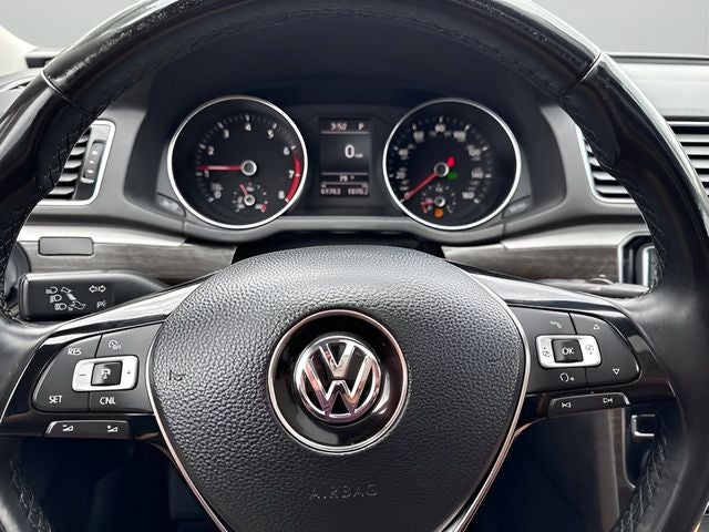2016 Volkswagen Passat 1.8T SE