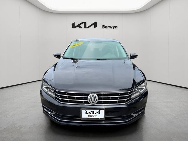 2016 Volkswagen Passat 1.8T SE
