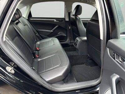 2016 Volkswagen Passat 1.8T SE