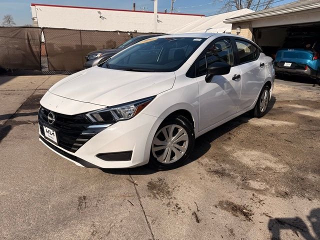 2024 Nissan Versa 1.6 S