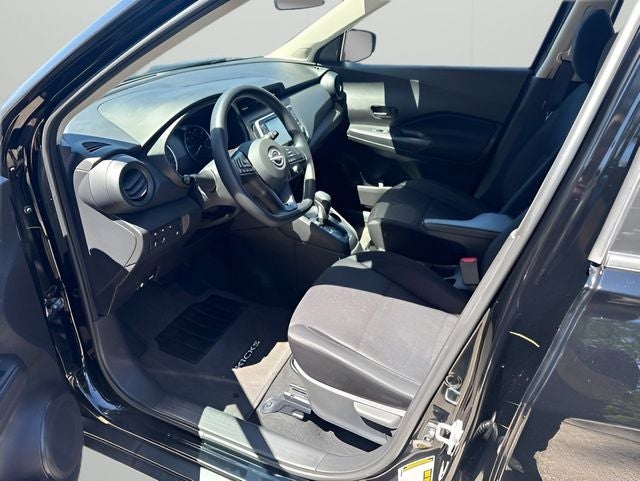 2023 Nissan Kicks S