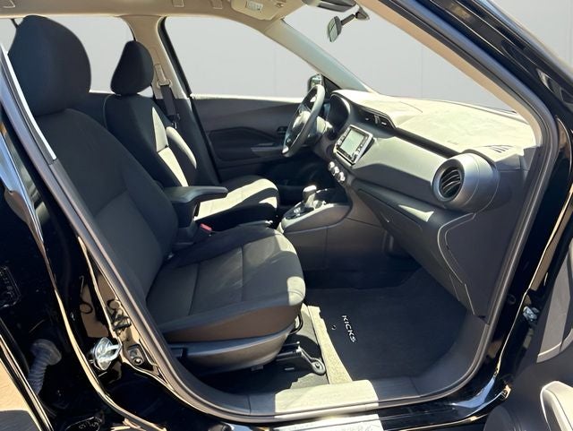 2023 Nissan Kicks S