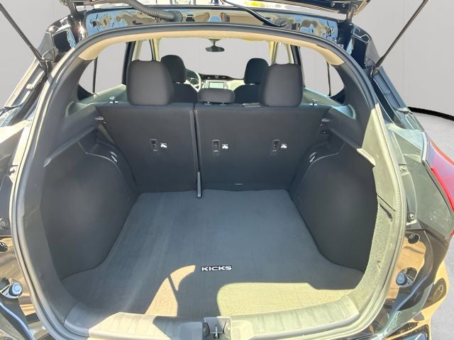 2023 Nissan Kicks S
