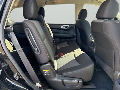 2020 Nissan Pathfinder SV