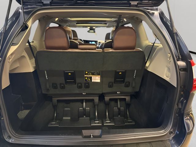 2019 Toyota Sienna Limited Premium 7 Passenger