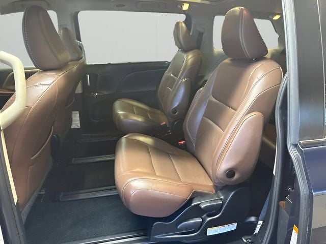 2019 Toyota Sienna Limited Premium 7 Passenger