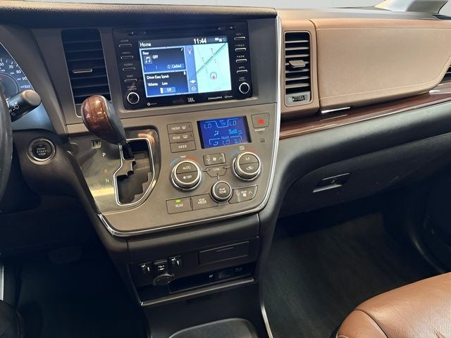 2019 Toyota Sienna Limited Premium 7 Passenger