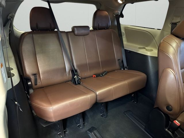 2019 Toyota Sienna Limited Premium 7 Passenger