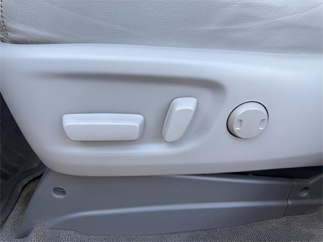 2016 Toyota Sienna XLE 8 Passenger