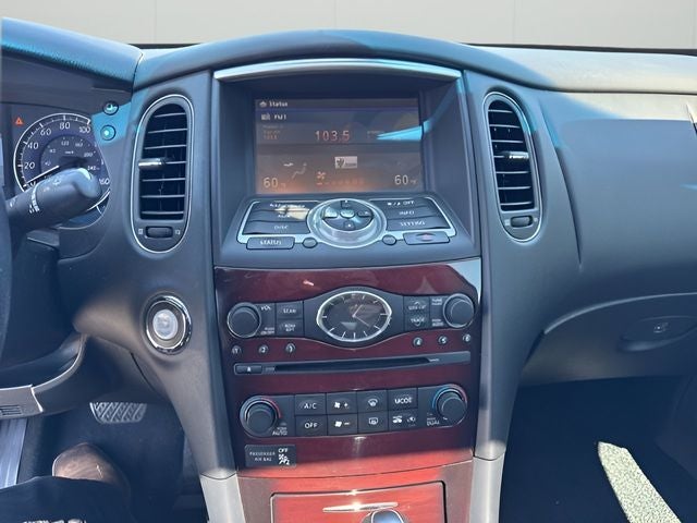 2017 INFINITI QX50 Base