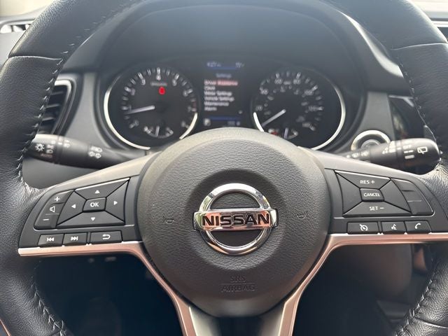 2022 Nissan Rogue Sport SV