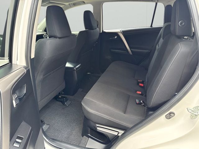 2016 Toyota RAV4 Hybrid XLE