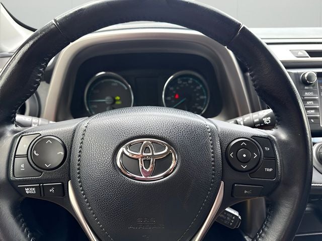 2016 Toyota RAV4 Hybrid XLE