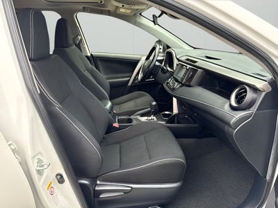 2016 Toyota RAV4 Hybrid XLE