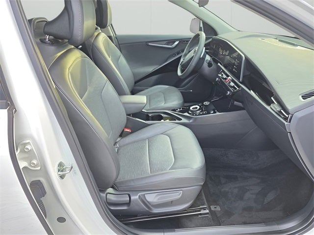 2023 Kia Niro Plug-In Hybrid SX