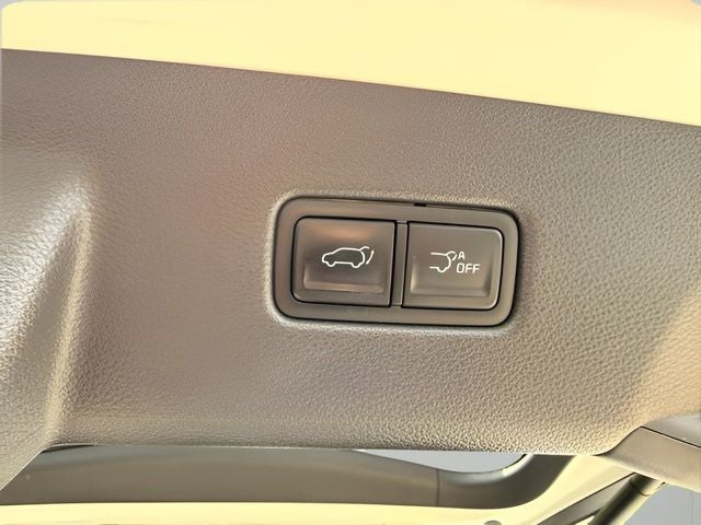 2023 Kia Carnival EX