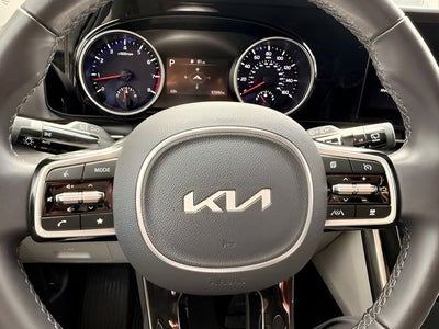 2023 Kia Carnival EX