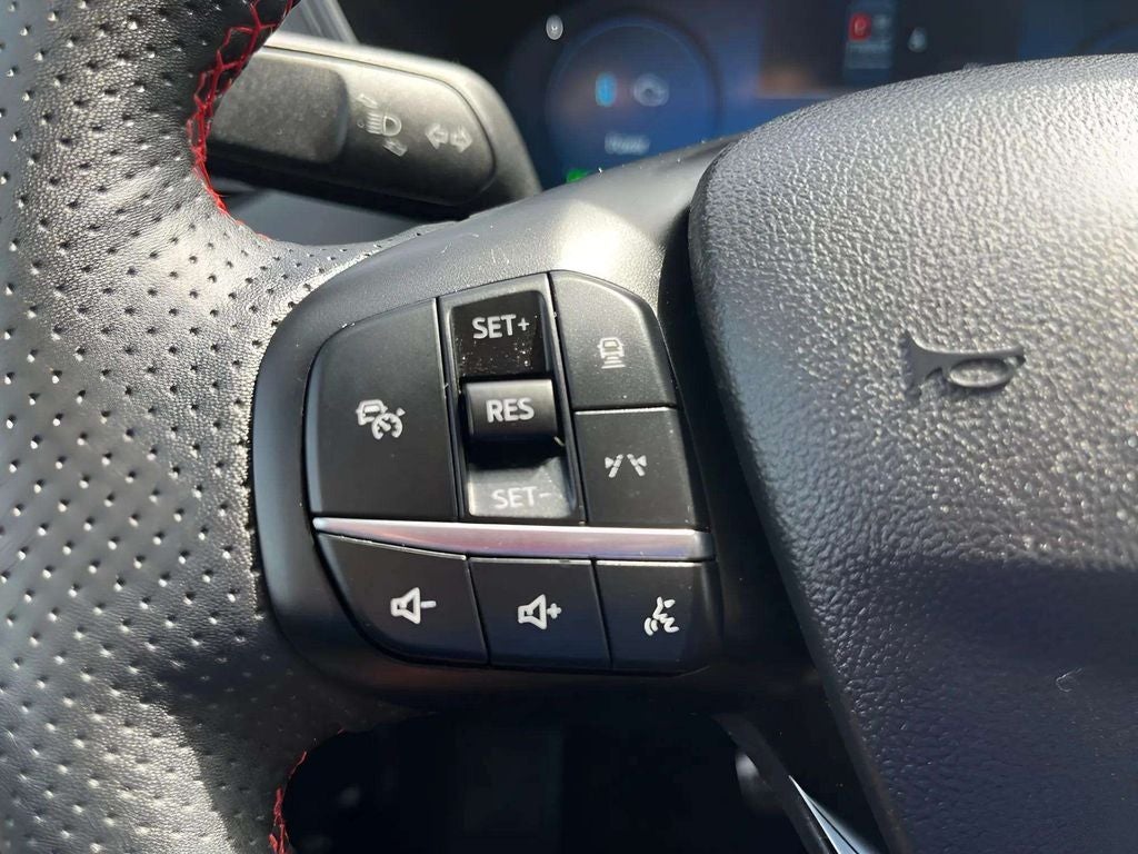 2023 Ford Escape Hybrid ST-Line Select