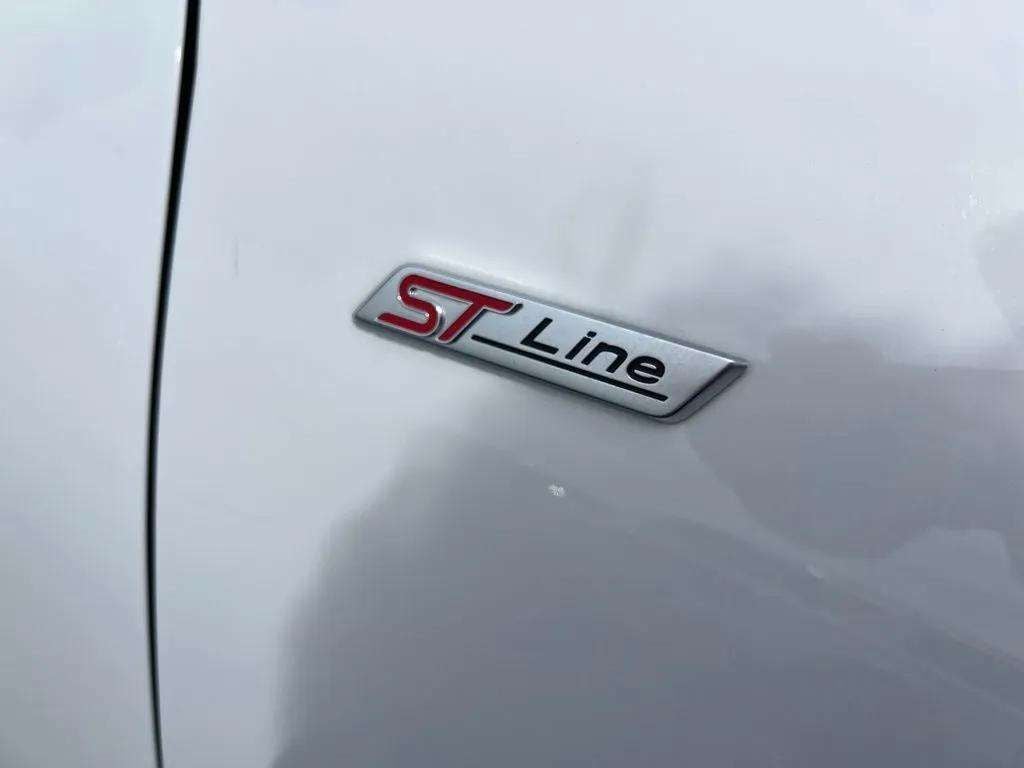 2023 Ford Escape Hybrid ST-Line Select