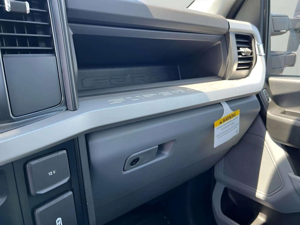 2024 Ford F-350SD XL SRW 8.5' Montana Platform/Hauler Body