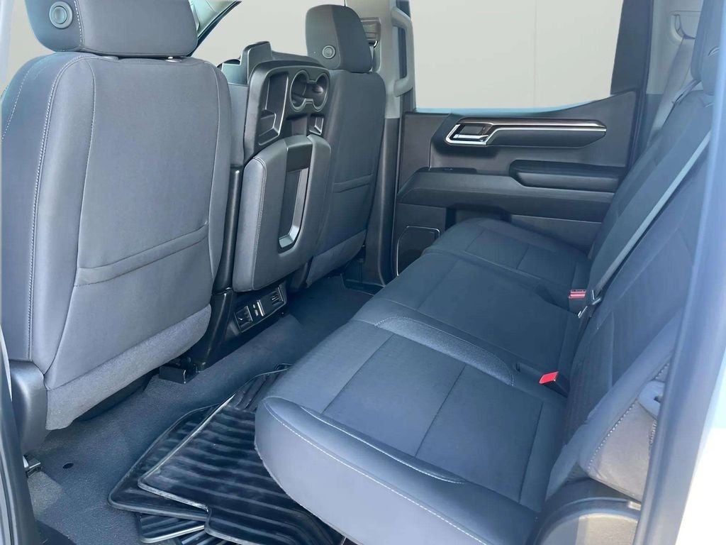 2025 Chevrolet Silverado 1500 LT LT1