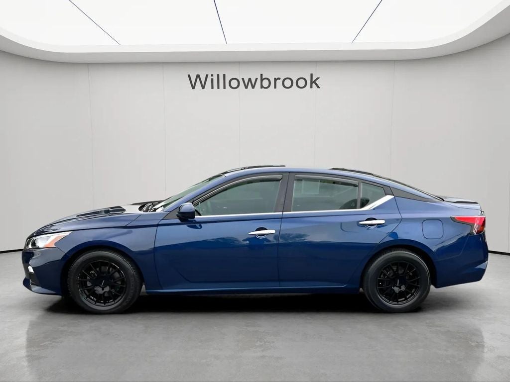 Used 2020 Nissan Altima S with VIN 1N4BL4BV8LC278900 for sale in Willowbrook, IL
