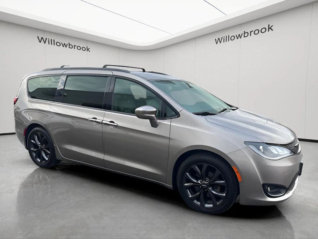 2018 Chrysler Pacifica Touring L Plus