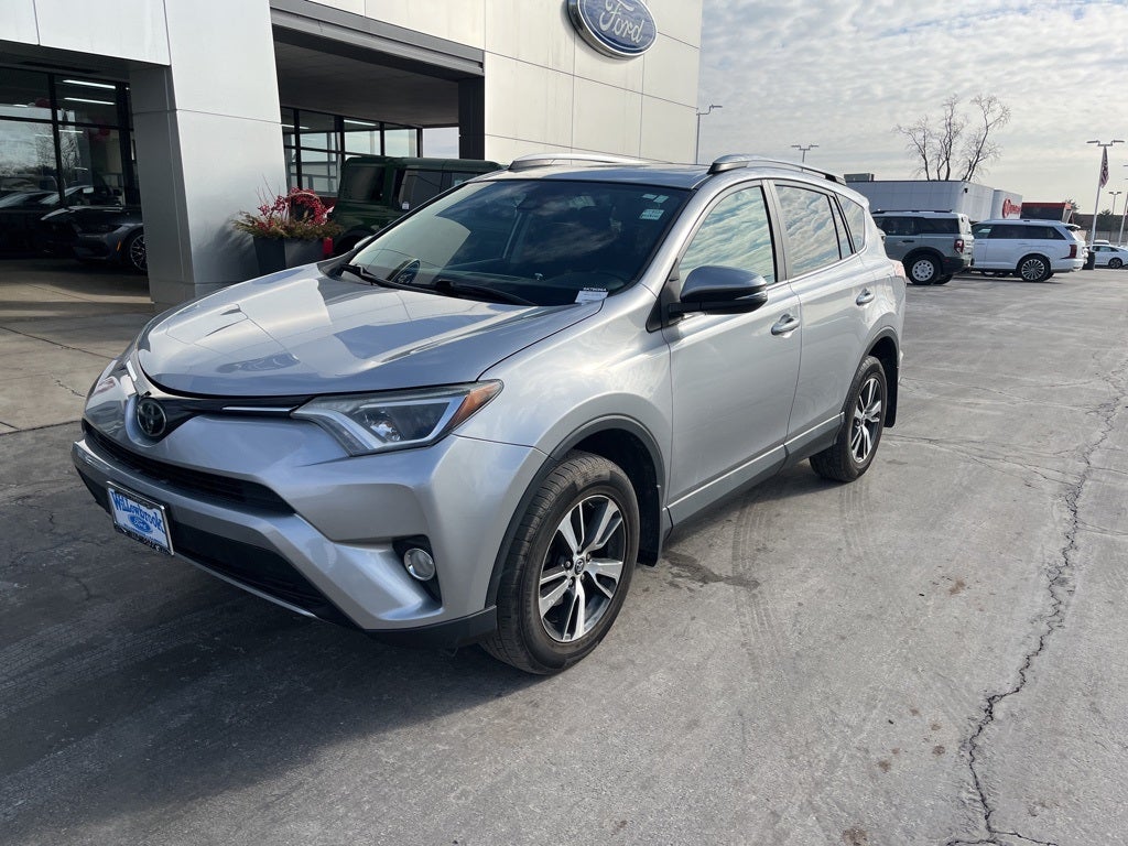 2017 Toyota RAV4 XLE