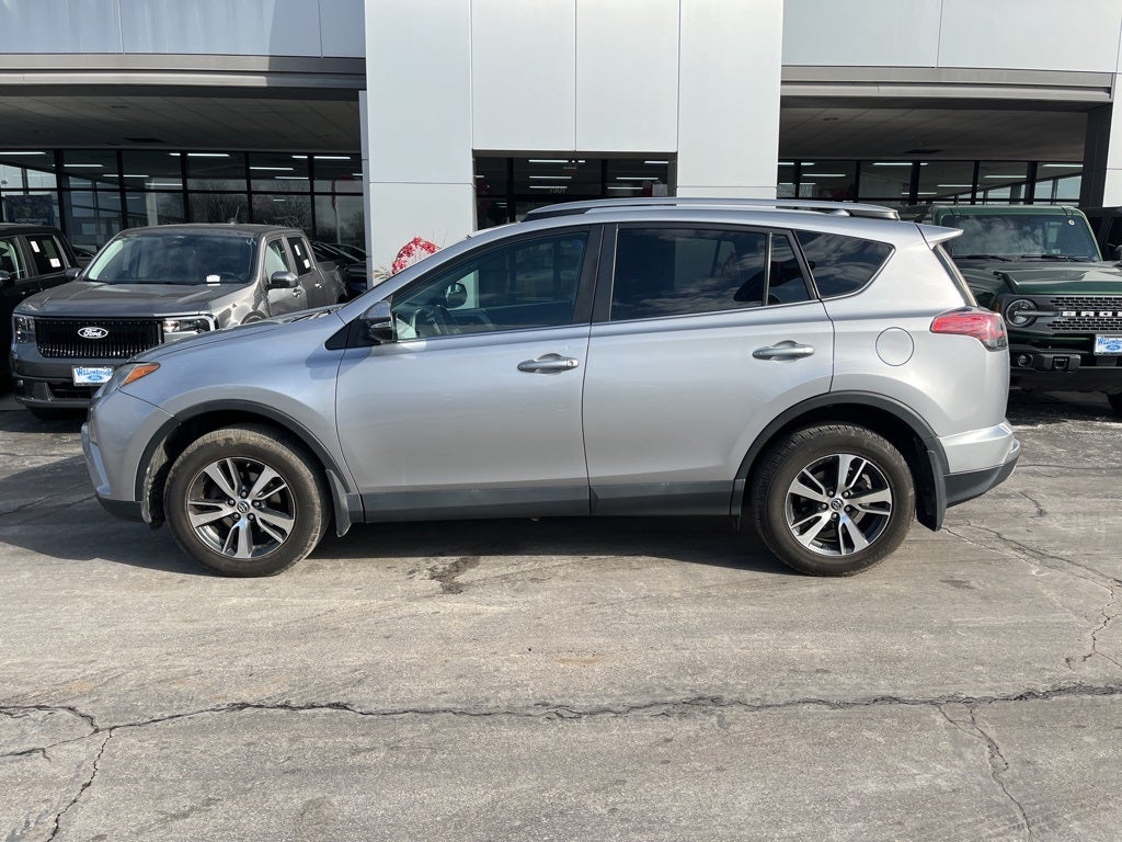 2017 Toyota RAV4 XLE