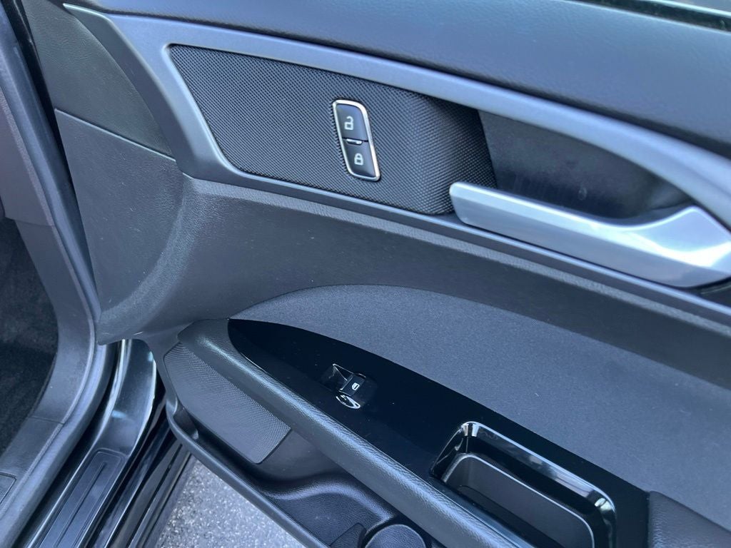 2014 Ford Fusion Hybrid SE
