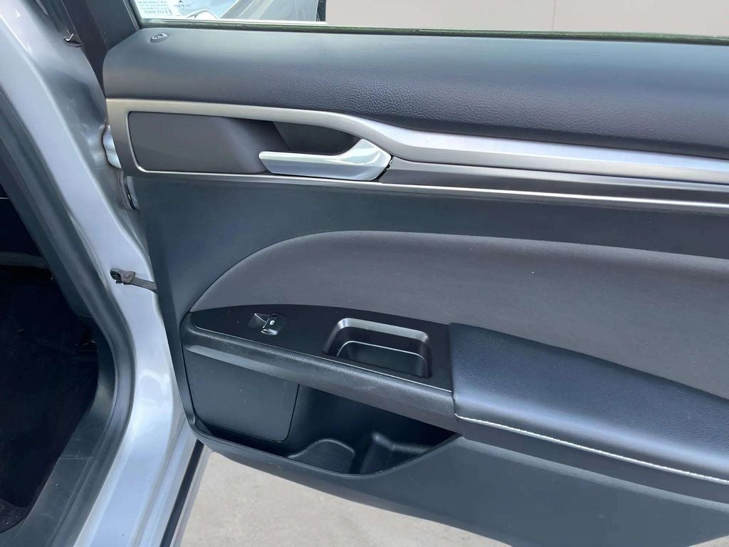 2017 Ford Fusion Hybrid SE