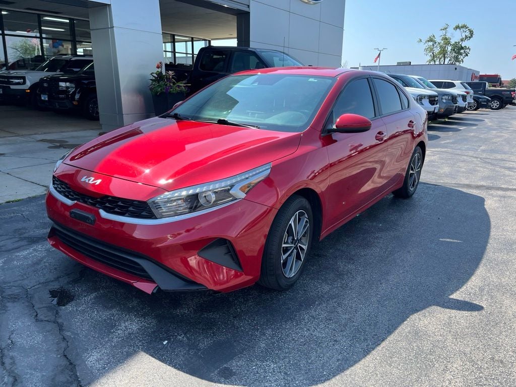 2023 Kia Forte LXS AT's photo