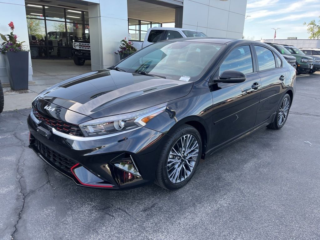 2023 Kia Forte GT-Line AT's photo