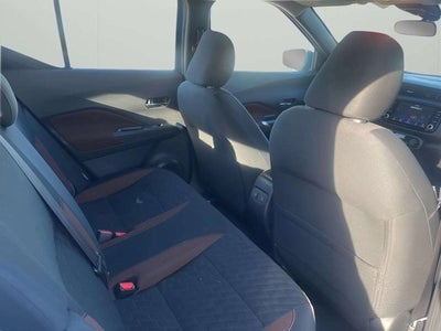 2022 Nissan Kicks SR