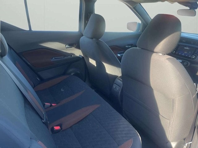 2022 Nissan Kicks SR