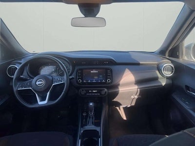 2022 Nissan Kicks SR