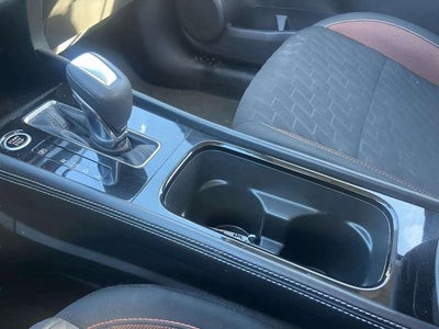 2022 Nissan Kicks SR