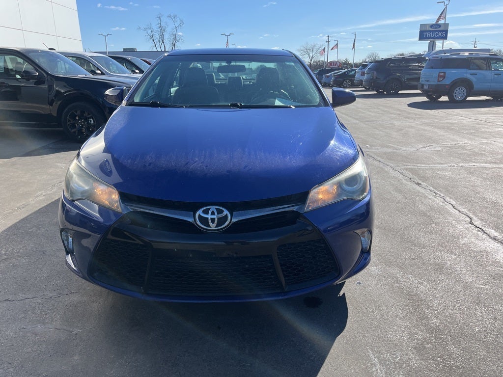 2016 Toyota Camry SE